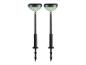 Deux lampes solaires de jardin noires avec un abat-jour en verre.
