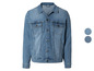 Une veste en jean bleu clair
