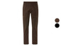 Pantalon chino marron pour homme.