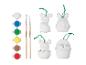 Kit de décoration de Pâques avec peintures, pinceaux et quatre figurines blanches.