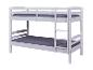 Un lit superposé blanc avec des matelas gris.