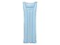 Matelas pneumatique bleu clair pour la piscine ou la plage.