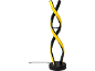 Lampe de table LED moderne en forme de double spirale avec lumière jaune chaude.