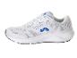 Basket blanche de sport, style moderne.