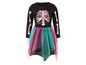 Une tenue noire avec un imprimé squelette et une jupe en tulle rose et turquoise.