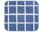 Un tapis de bain bleu avec un motif à carreaux blancs.