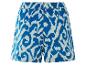 Shorts bleus à motifs animaliers.