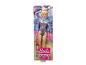 Poupée Barbie avec un costume de gymnastique et des accessoires.