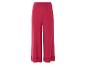 Pantalon rouge en dentelle pour femme.