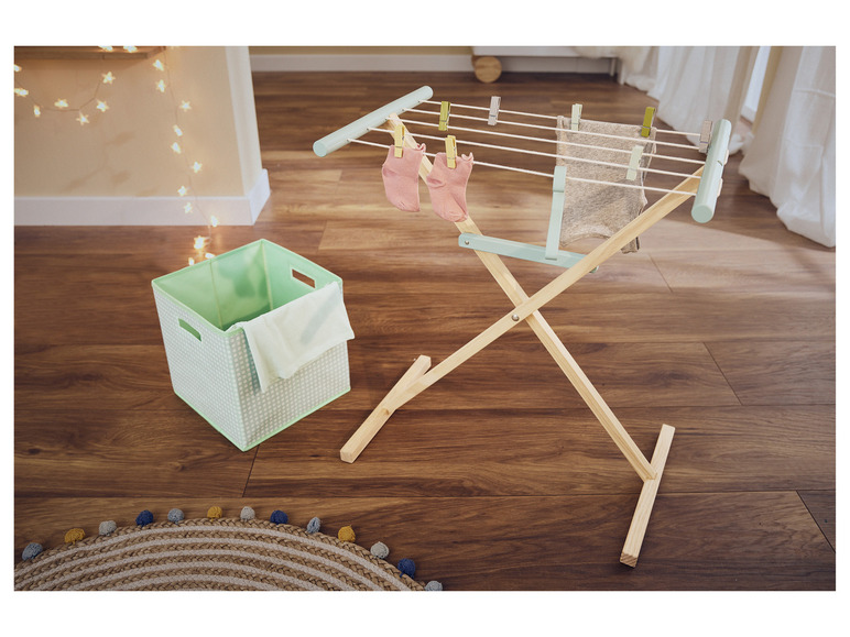 Aller en mode plein écran : Playtive Set de ménage, planche à repasser ou étendoir à linge pour enfant - Image 7