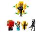 Figurines Lego Minecraft, dont un roi araignée rotatif.