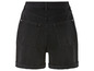 Shorts en jean noir taille haute.