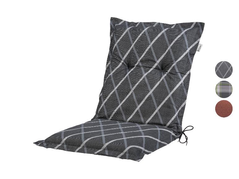 Coussin de chaise gris à motif écossais avec trois variantes de couleur.