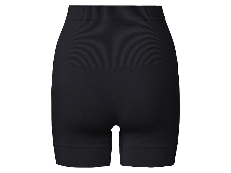 Culotte noire sans couture taille haute.