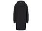 Une robe noire à capuche de la marque 'Jette Joop'.