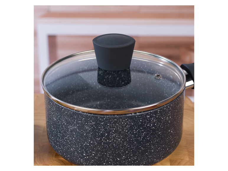 Aller en mode plein écran : Russell Hobbs Wok, casserole à manche, sauteuse ou casserole, Aluminium Nightfall Collection Blue Marble  - Image 27