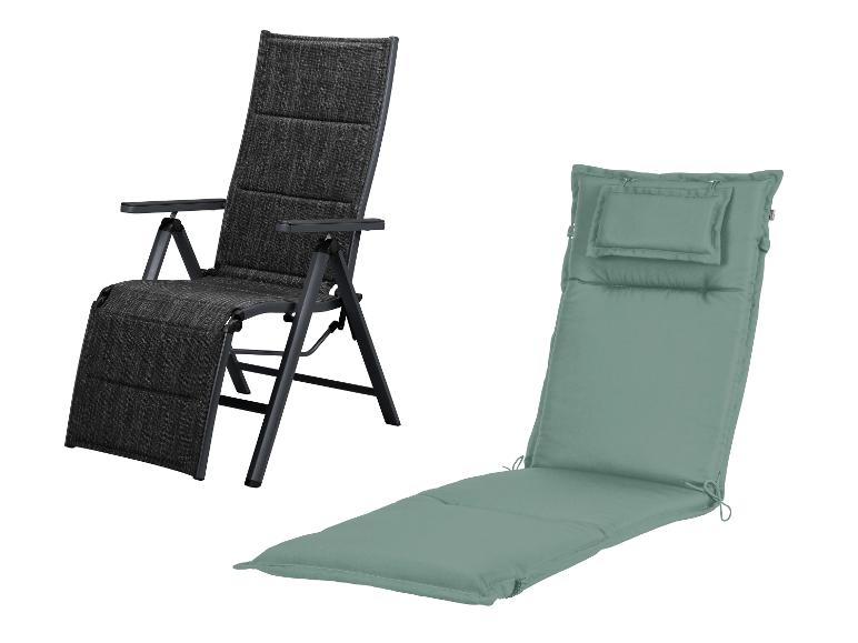 Chaise longue en aluminium avec repose-pieds et coussin pour chaise longue.