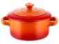 Mini-cocotte en céramique orange-rouge avec couvercle
