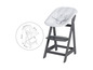 Une chaise en bois grise pour enfants avec un siège blanc matelassé.