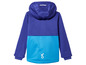 Une veste softshell bleue avec capuche pour enfants.