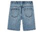Shorts en jean bleu clair pour enfant, vue arrière.
