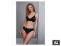 Femme souriante en bustier et culotte côtelés noirs ESMARA®. [image générée par l'IA]