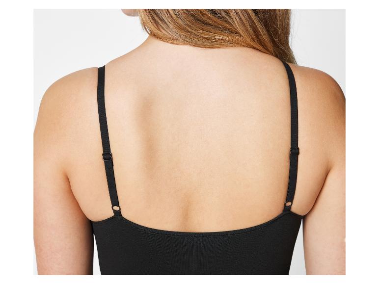 Soutien-gorge et débardeur noirs, vue arrière.