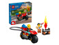Une moto de pompier LEGO City avec une figurine et un barbecue avec du feu.