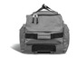 Un sac de voyage gris à roulettes.