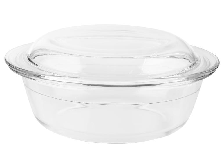 Plat en verre avec couvercle.