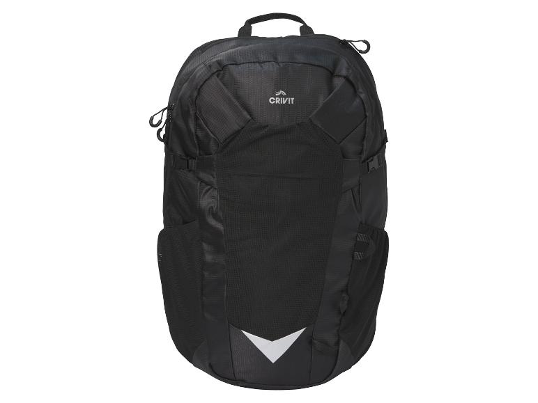 Sac à dos noir Crivit avec des détails en mesh.
