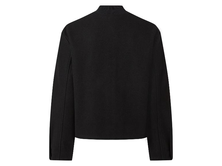 Veste noire à col montant, vue de dos.