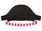 Un chapeau de pirate noir avec un bandeau rouge et blanc rayé