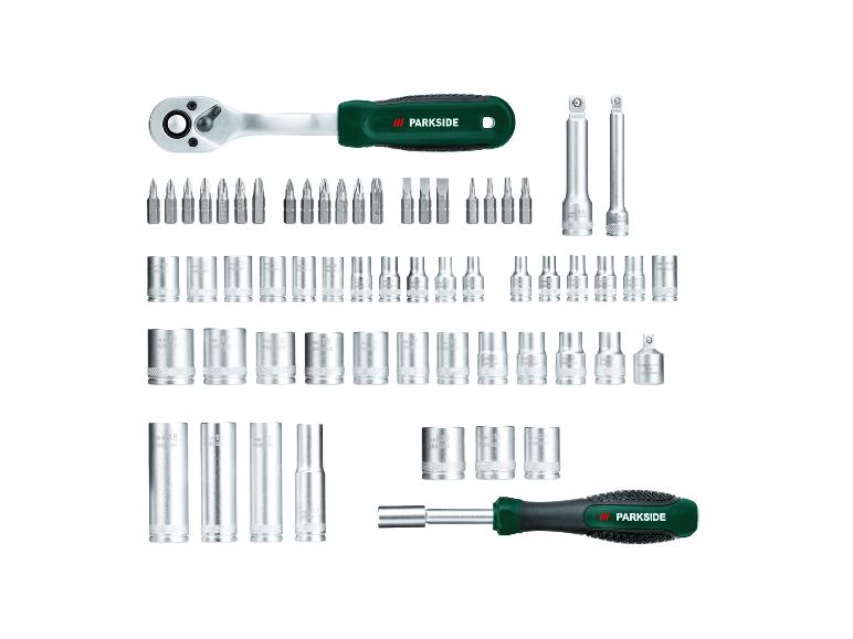 Ensemble cliquet et tournevis PARKSIDE avec divers embouts et douilles.
