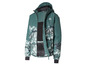 Une veste de ski verte Crivit avec un motif camouflage.