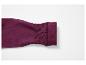 La manche d'un sweat-shirt bordeaux avec un bord côtelé.