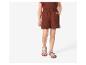 Shorts et sandales pour enfant : look estival.
