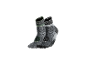 Paire de chaussettes de randonnée Tålig grises et vertes.
