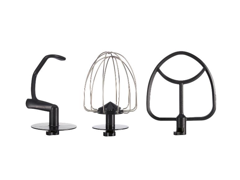 Ensemble d'accessoires pour robot de cuisine: crochet pétrisseur, fouet et batteur plat.