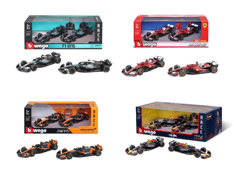 Ensembles de modèles de voitures de course à l'échelle 1:43 dans des emballages cadeaux.