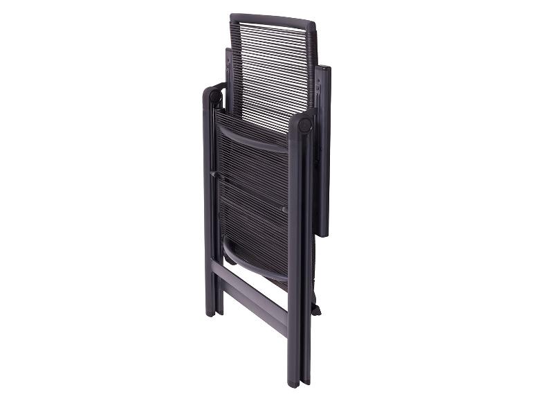 Chaise de jardin pliante anthracite, vue de côté.