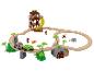 Chemin de fer en bois avec safari, véhicule, animaux et figurines.