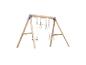 Portique en bois avec anneaux de gymnastique et balançoire