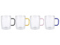 Quatre tasses en verre avec des poignées colorées.