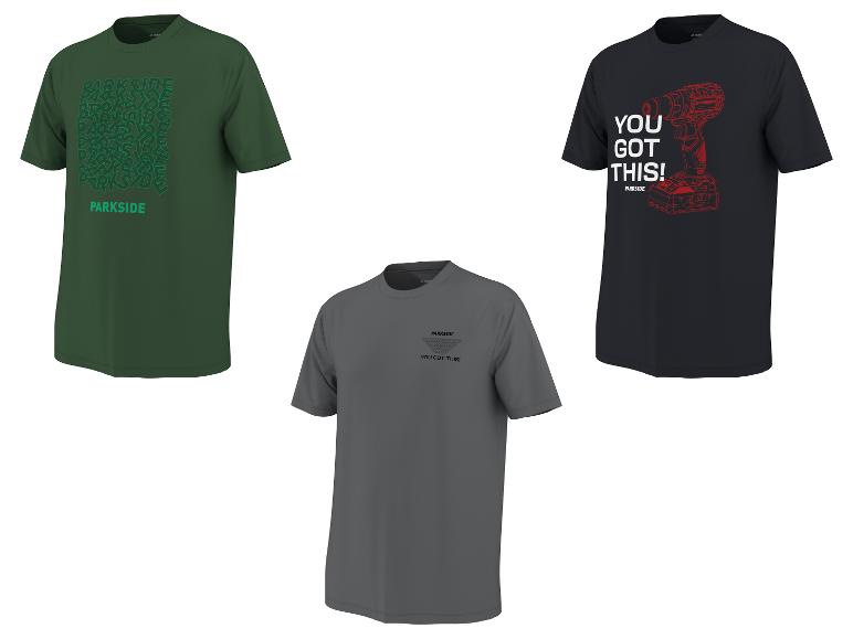 Trois t-shirts pour hommes : un vert avec un logo répété, un gris avec un petit logo et du texte, et un noir avec un graphique de perceuse et du texte.
