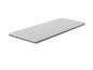 Un matelas blanc avec une bordure grise.