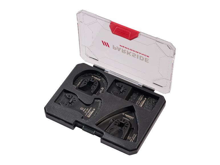 Ensemble d'accessoires pour outil multifonction Parkside dans un étui transparent.
