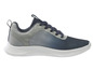 Des baskets bleues avec une semelle blanche.