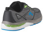 Chaussures de running grises et bleues avec une semelle verte.