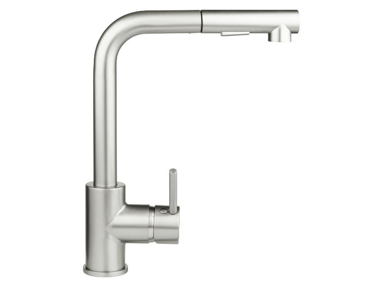 Un robinet de cuisine moderne en acier inoxydable avec douchette extractible.